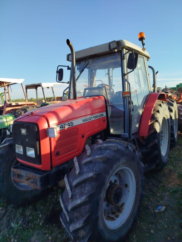 MASSEY FERGUSON 4245 - Imagen 3