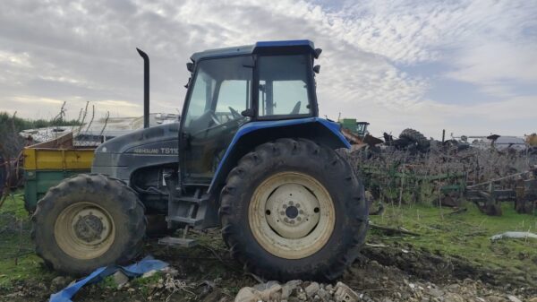 NEW HOLLAND TS110 - Imagen 3