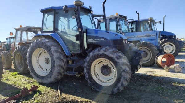 NEW HOLLAND TS110